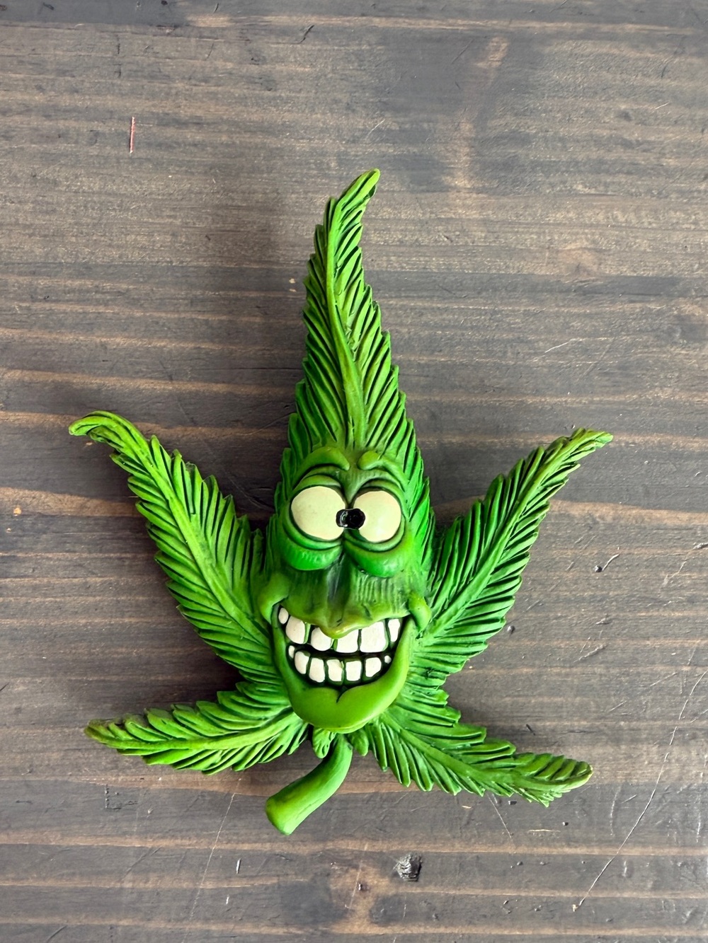 Almost vintage rubber pot leaf magnet